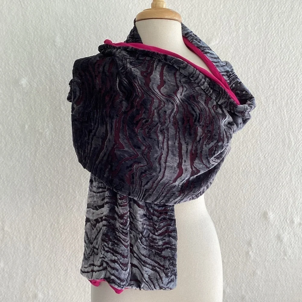 Shimmery silver gray silk blend lined burnout velvet whimsygoth scarf 68” x 15”
